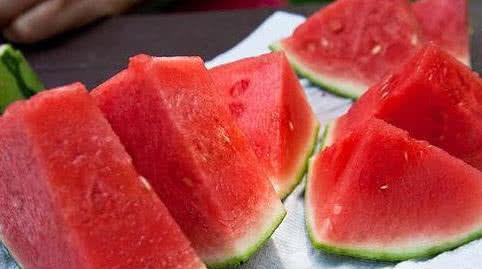 吃瓜消暑果感,尽享瓜果美味时光