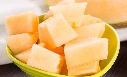 天气热吃哈密瓜,哈密瓜清凉解暑，尽享甘甜美味