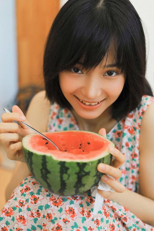 吃瓜网友姜女士,揭秘娱乐圈那些不为人知的幕后故事