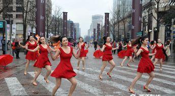 团体舞蹈吃瓜,探寻团体舞蹈中的欢乐与和谐