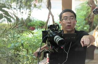 吃瓜群众上线军训