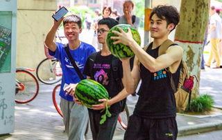 吃瓜学生事件,揭秘校园网络暴力的阴影面