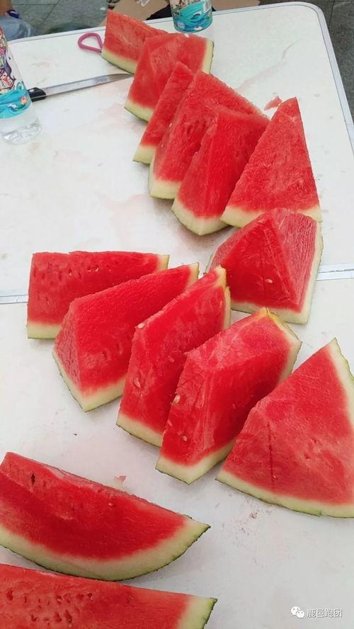 泡跑吃瓜,夏日休闲新风尚