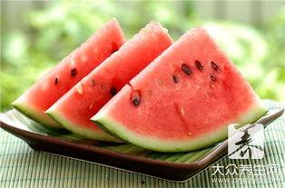 吃瓜就呕吐,揭秘夏季消暑美食背后的风险