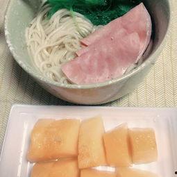 吃哈密瓜面条